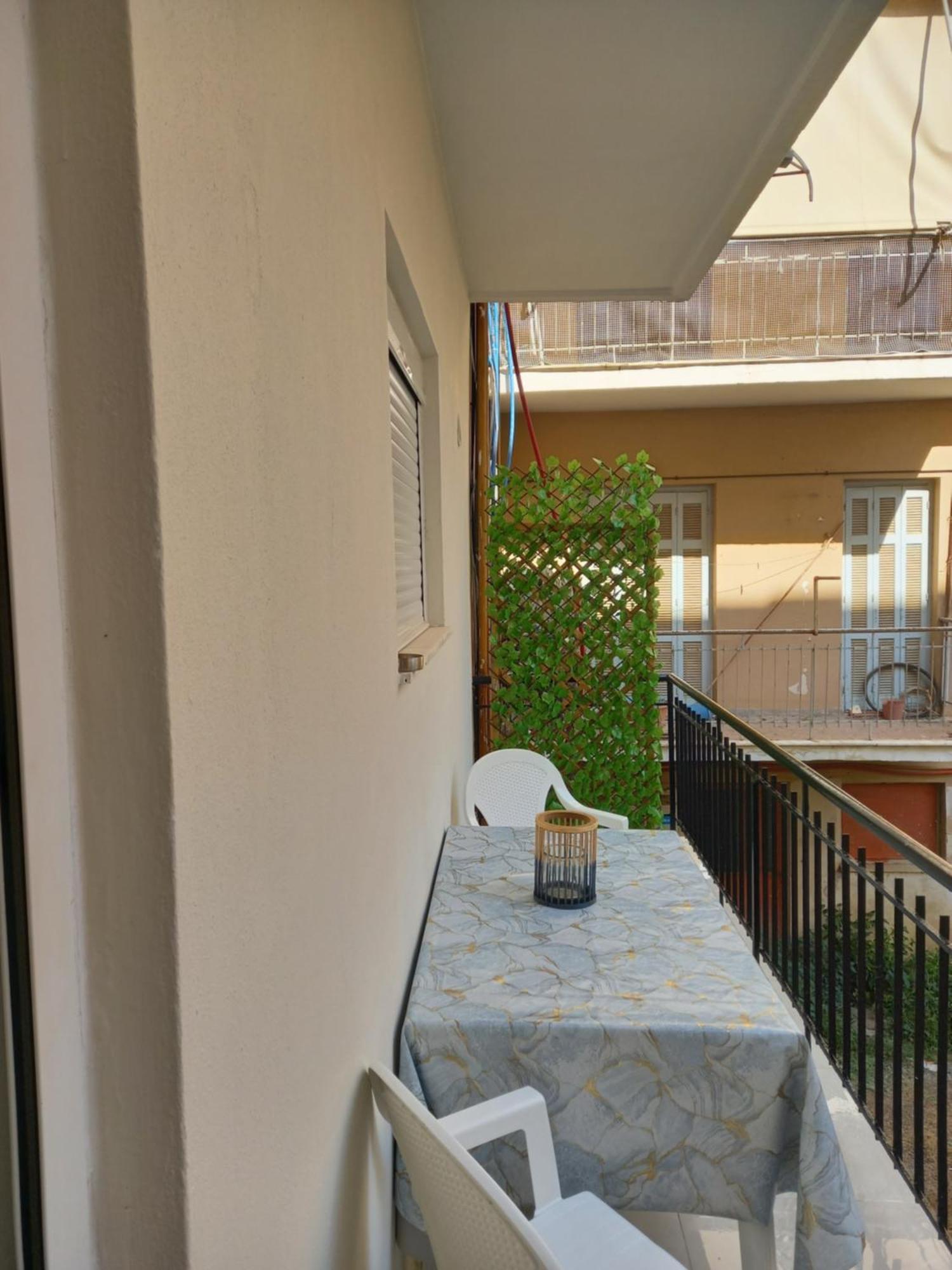 Siesta Apartment Каламата Экстерьер фото